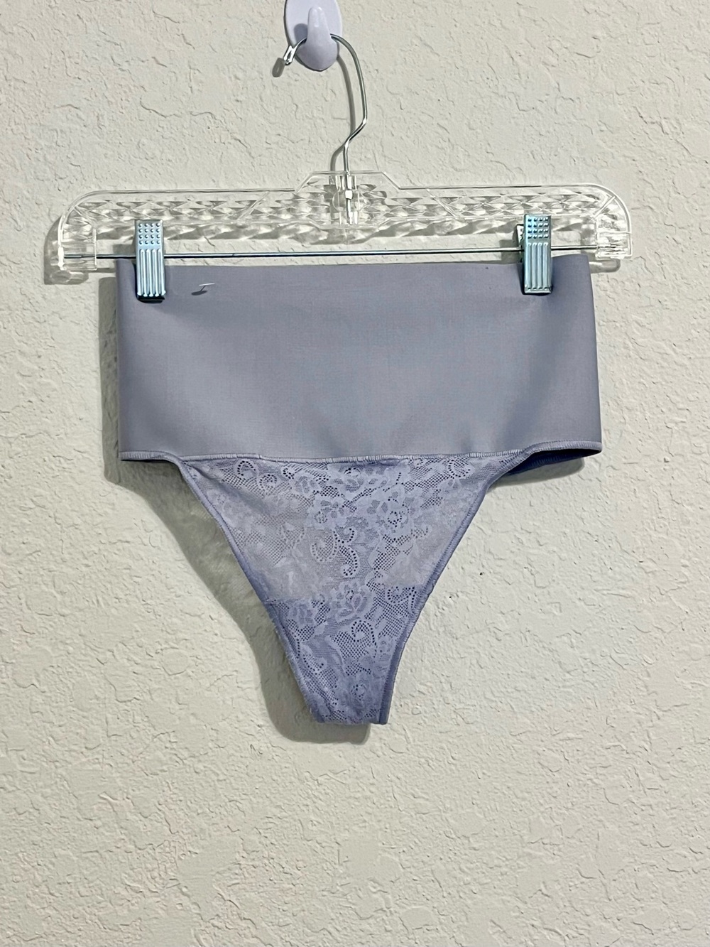 Maidenform Self Expressions Tame Your Tummy Shapewear Thong Panty Size S